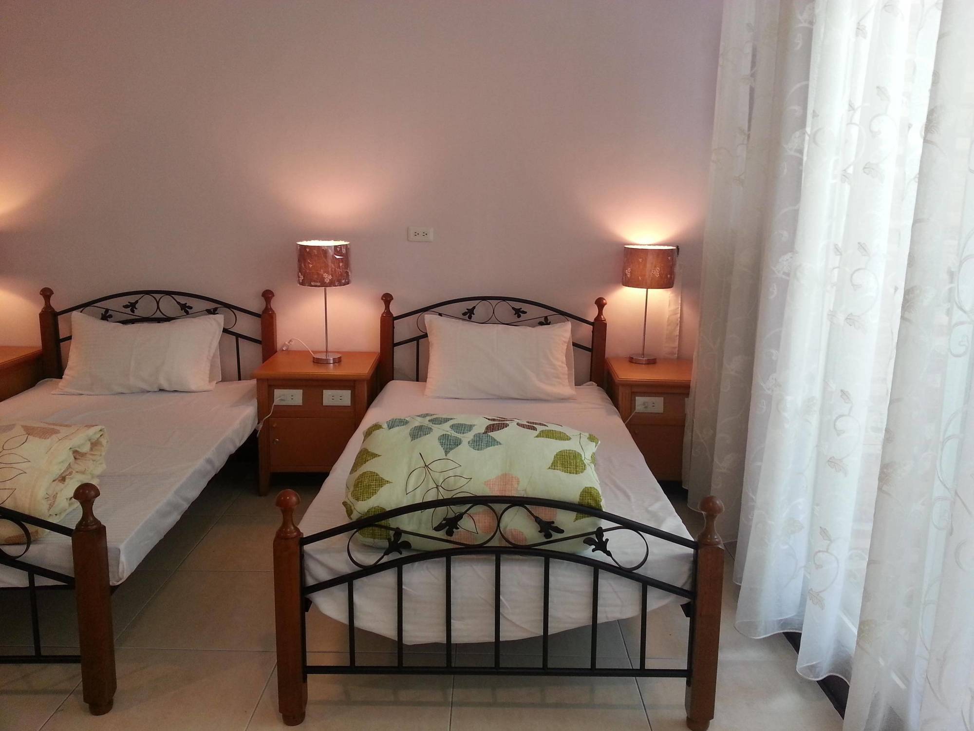 A Good Man Hostel Hualien Exterior foto